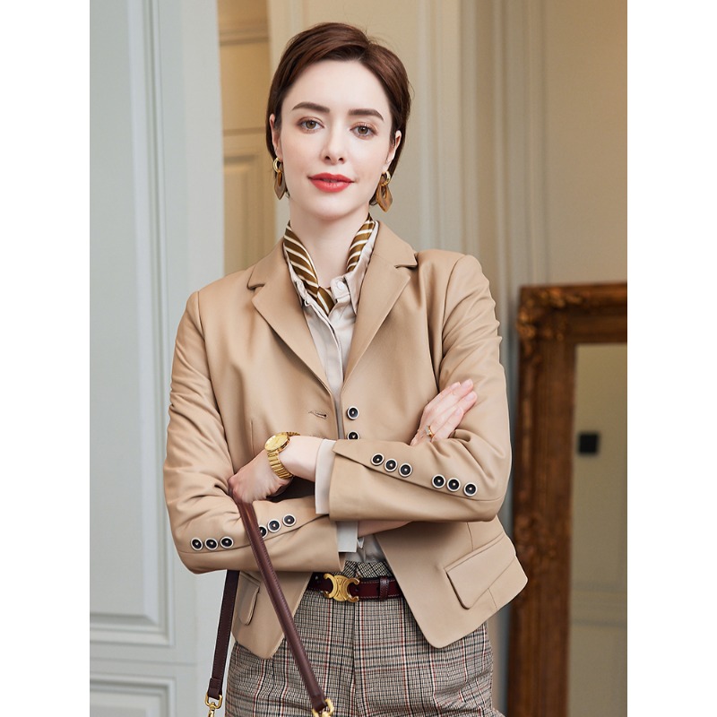 Leather Leather Clothing Women - Winter Clothing Trends 2025 recensione e prezzo
