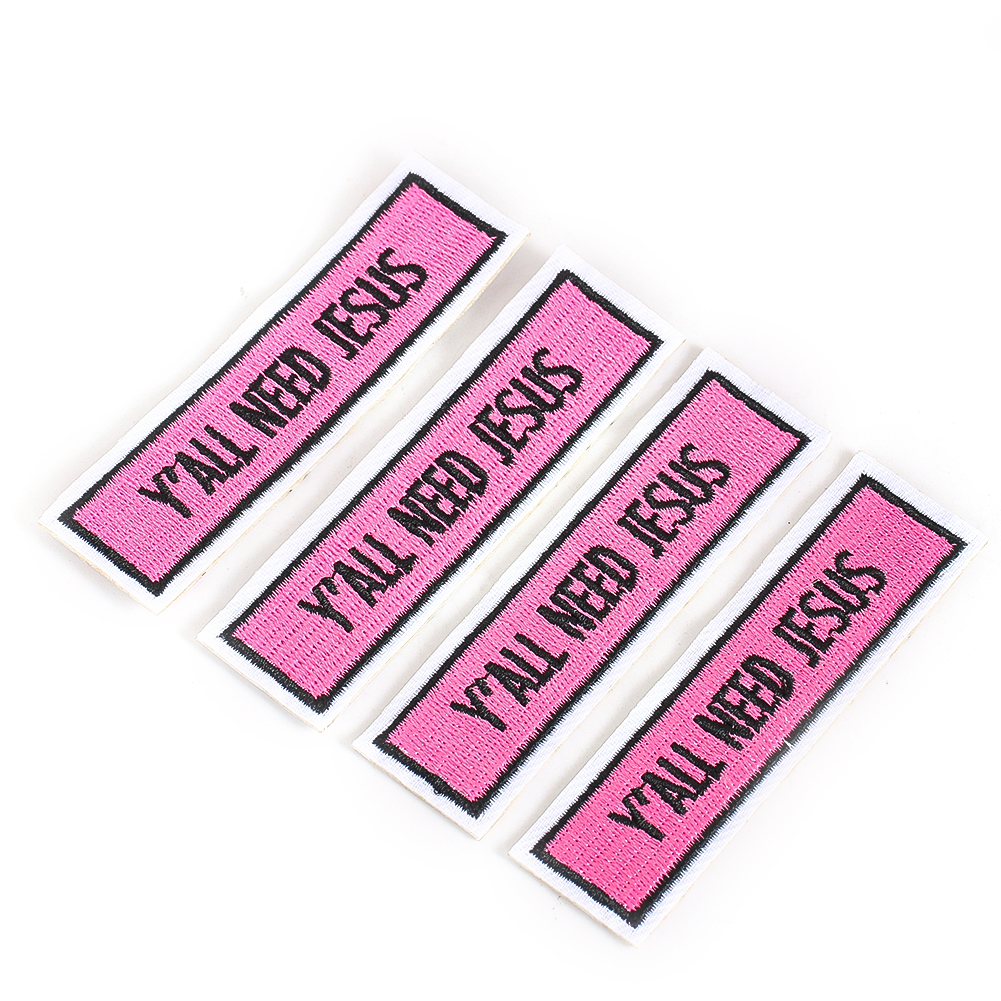 Pink Embroidered Inspirational - Winter Clothing Quotes recensione e prezzo