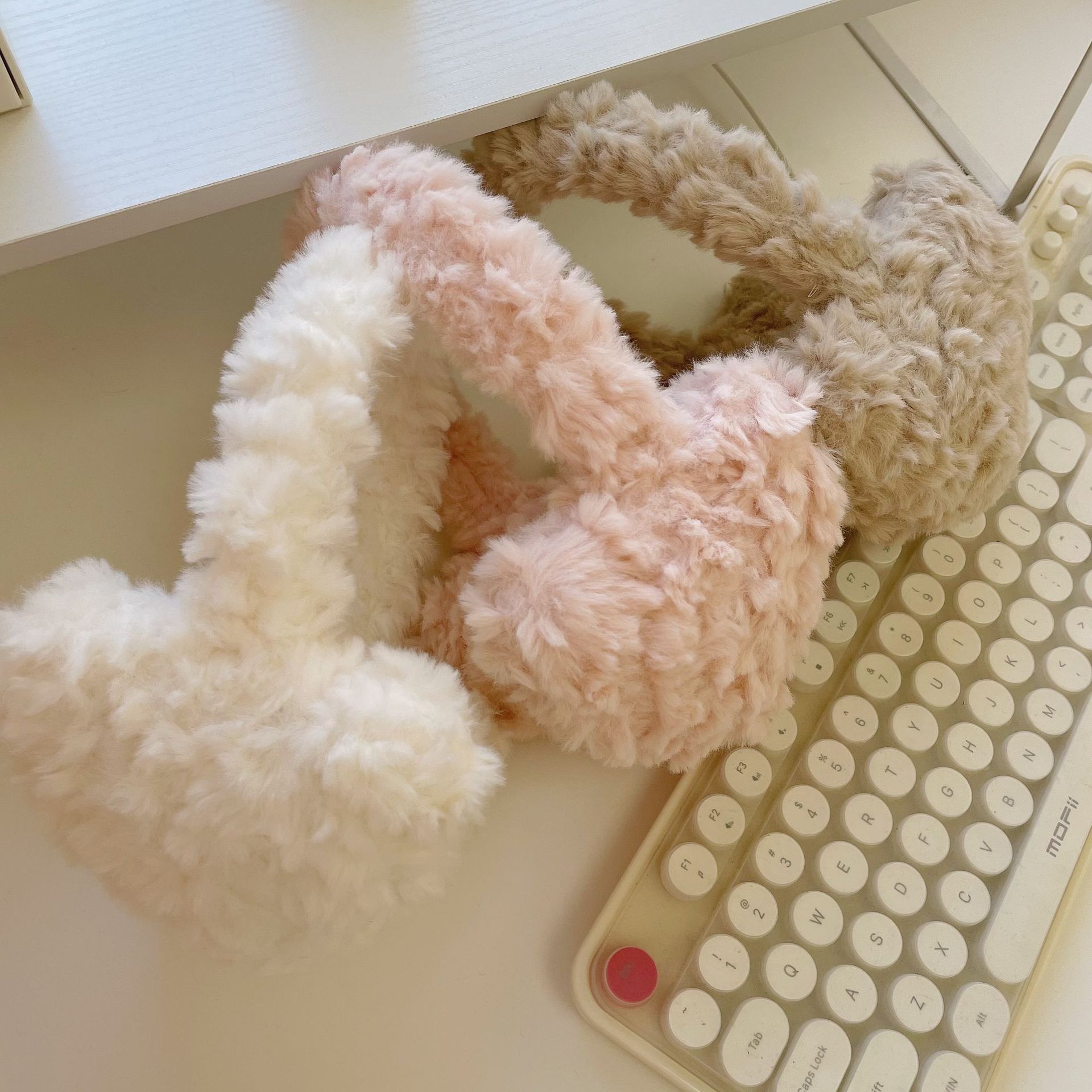 Heart Lambswool Plush Earmuffs - Winter Clothing Earmuffs recensione e prezzo