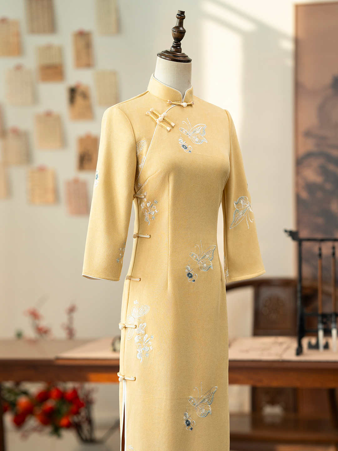 Young Women's Yellow Qipao Dr  - Yellow Winter Clothing recensione e prezzo