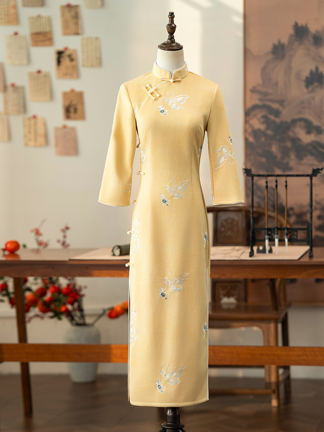 Young Women's Yellow Qipao Dr  - Yellow Winter Clothing recensione e prezzo