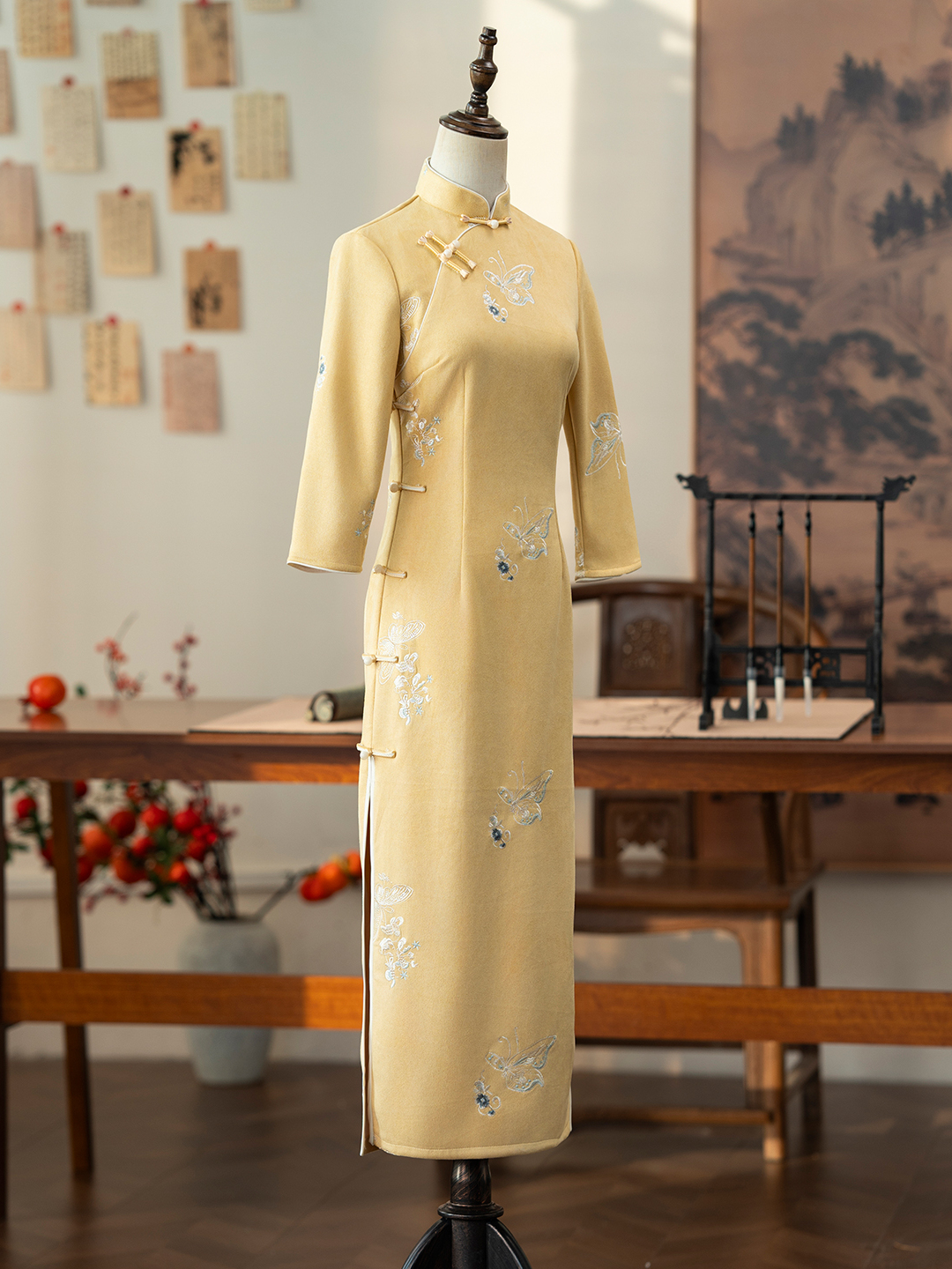 Young Women's Yellow Qipao Dr  - Yellow Winter Clothing recensione e prezzo
