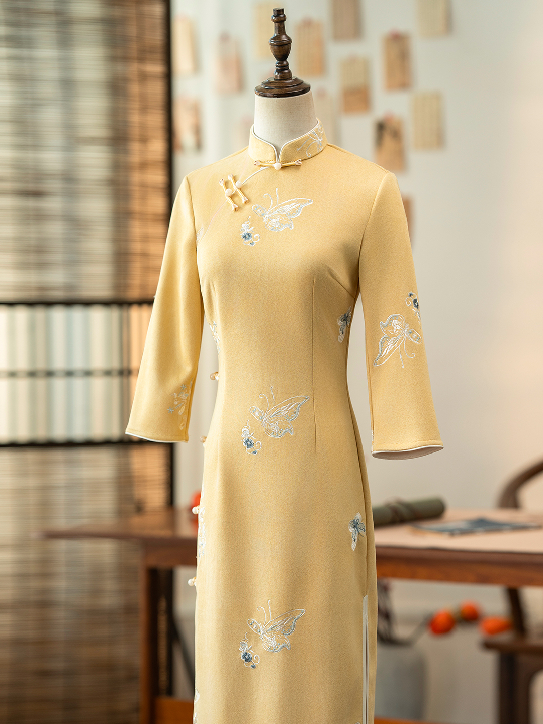 Young Women's Yellow Qipao Dr  - Yellow Winter Clothing recensione e prezzo
