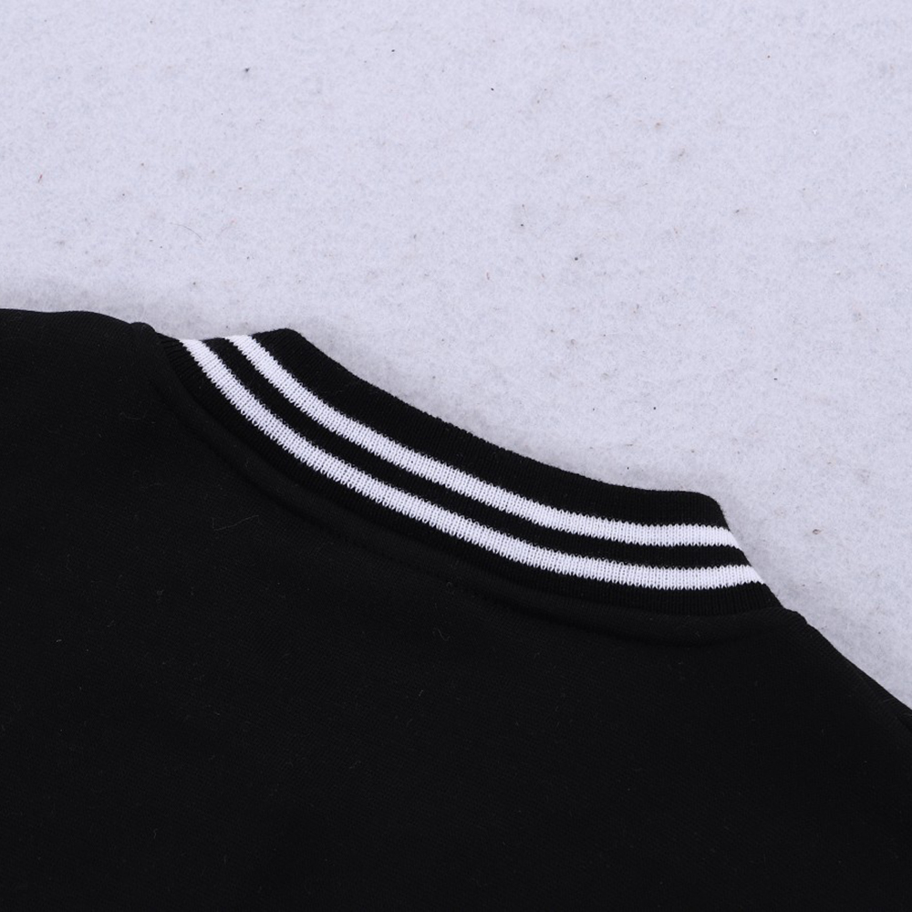 There'S Power In The Name Of J - Winter Clothing Name recensione e prezzo