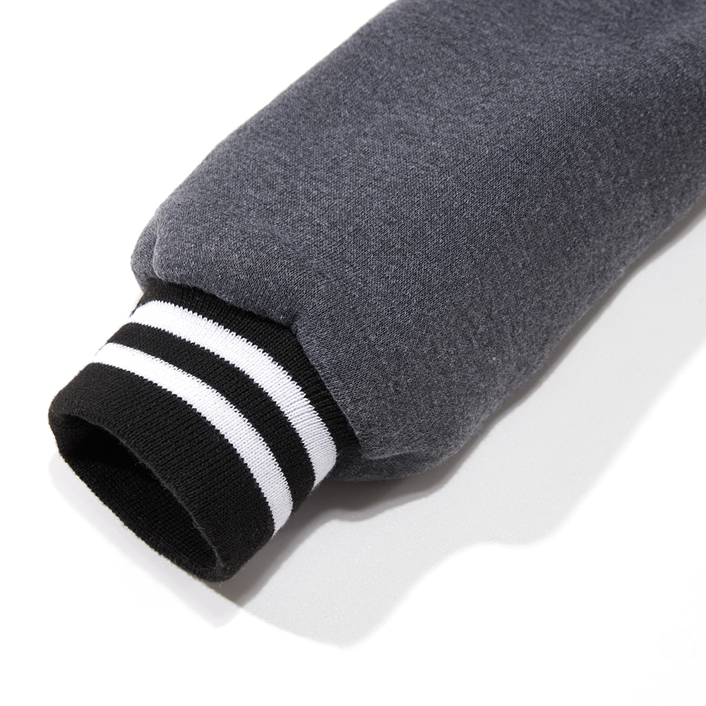 There'S Power In The Name Of J - Winter Clothing Name recensione e prezzo